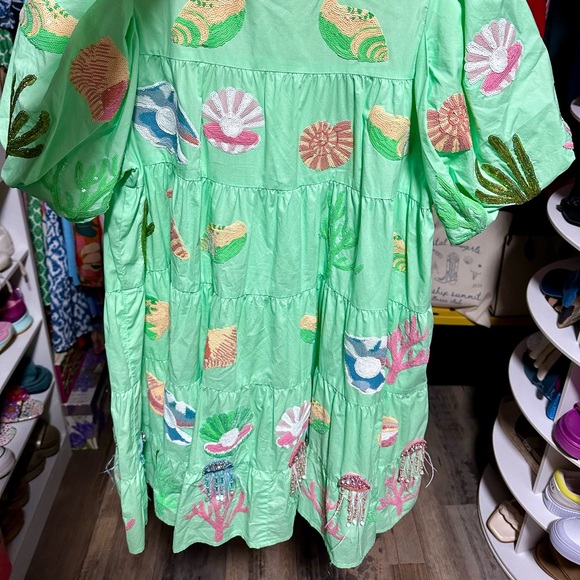 Queen of Sparkles size medium seafoam green seashell dress! - Picture 3 of 5